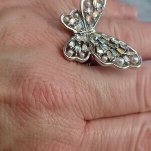 NWT PAPARAZZI BUTTERFLY RHINESTONE RING